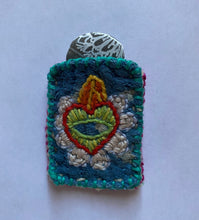 Load image into Gallery viewer, Pebble Pouch Valentine
